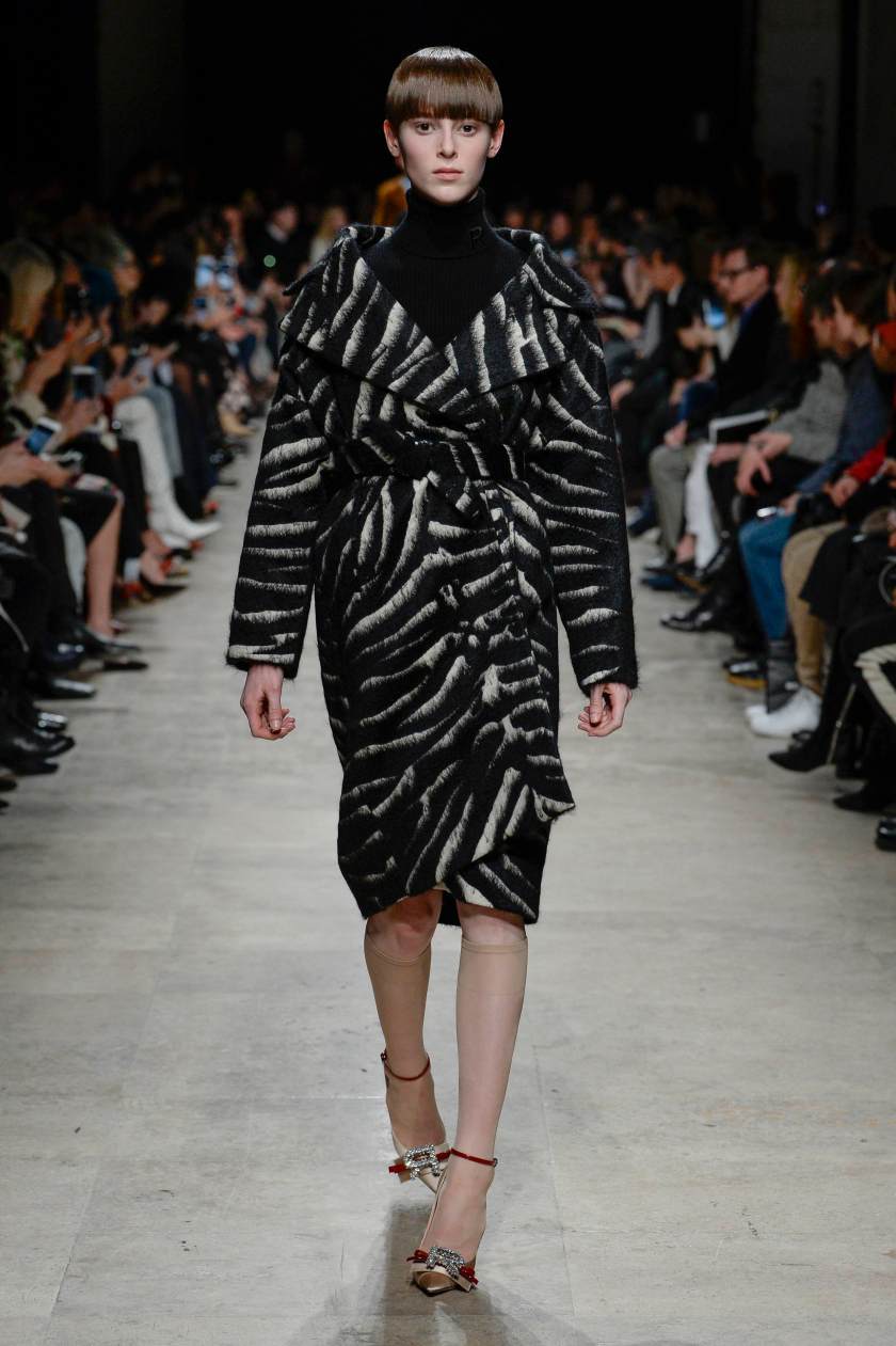 Rochas_FW1718_Look_29