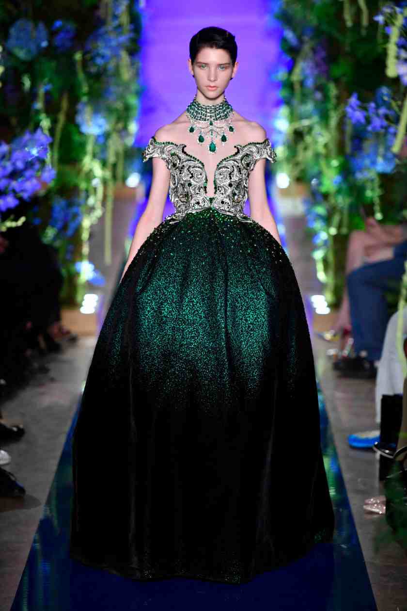 Guo Pei FW17-18 Couture- Look 39