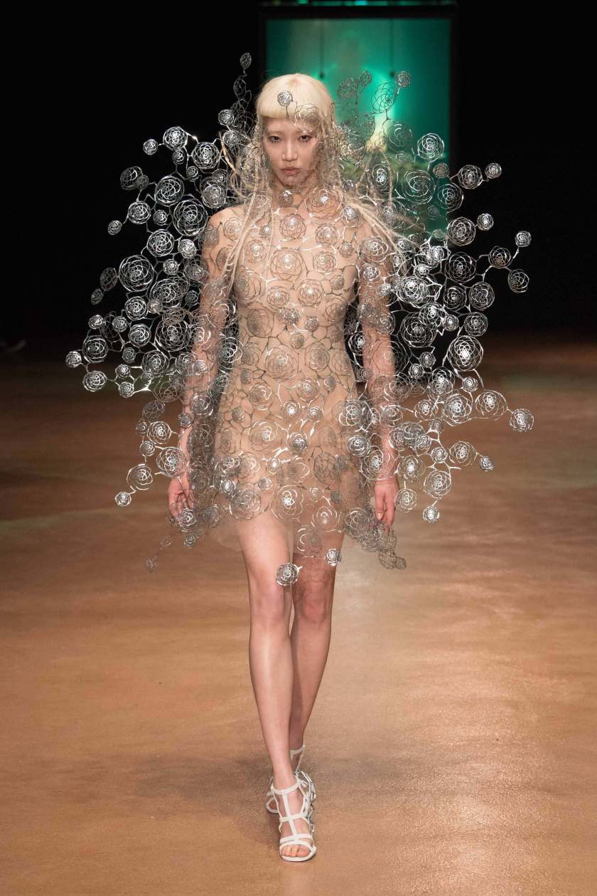 Iris_Van_Herpen_2017_18_008