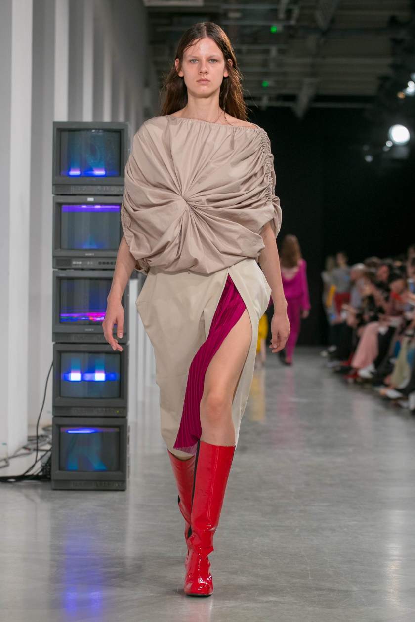 PARIS FASHION WEEK
READY-TO-WEAR SPRING SUMMER 18
AALTO INTERNATIONAL