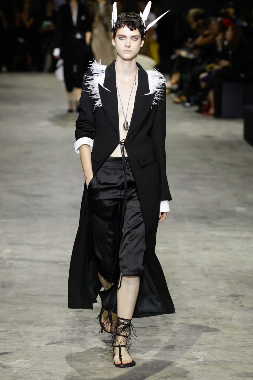 Ann-Demeulemeester-RTW-SS18-Paris-2867