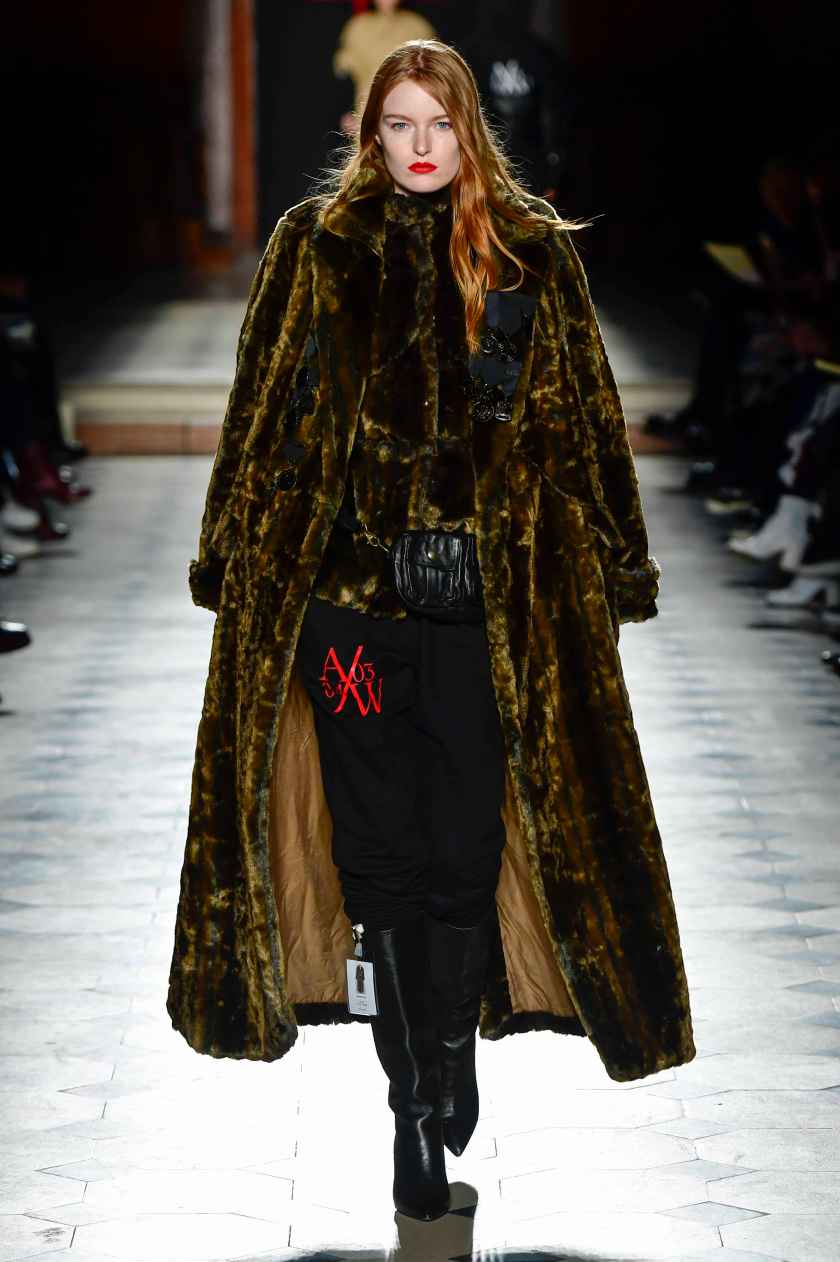 AF_Vandevorst_HC_SS18_017_Look_11