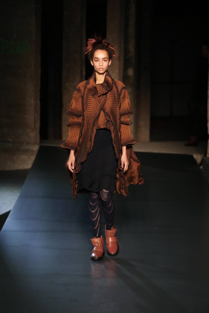 ISSEY MIYAKE AW18 - 09