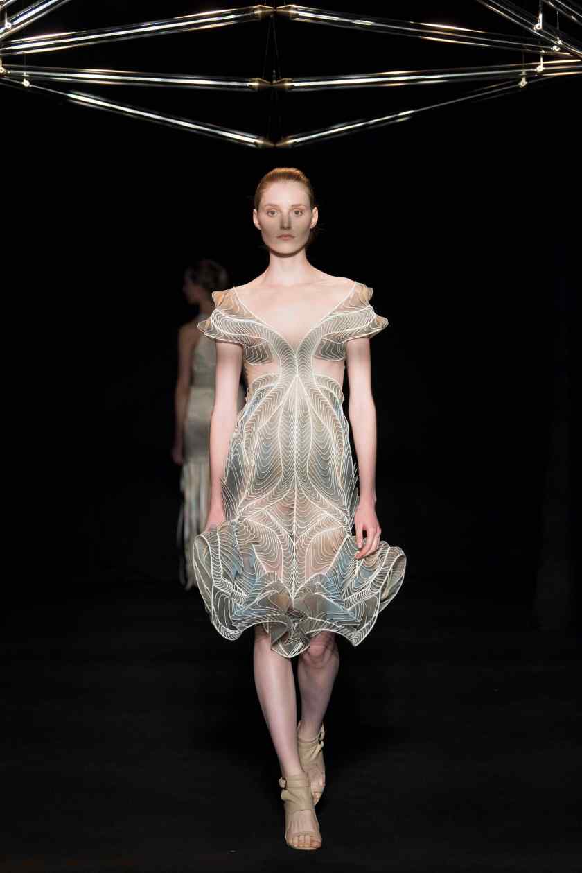 IRISVANHERPEN_4