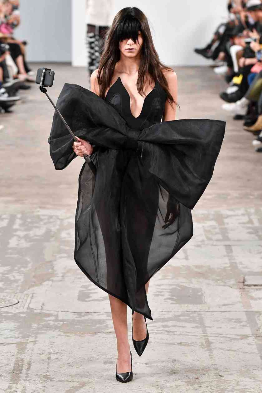 Kimhékim RTW SS20 Runway